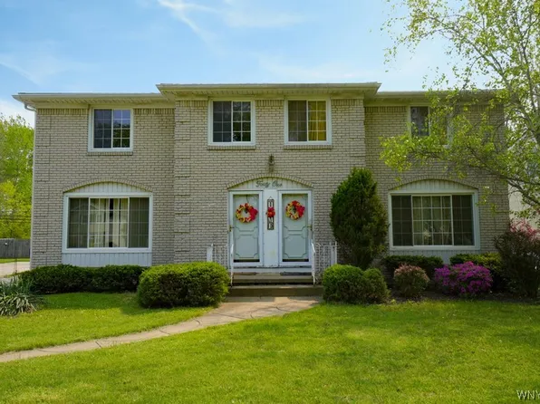41 Pheasant Run Rd, Buffalo, NY 14228
