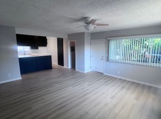 10808 Victory Blvd, North Hollywood, CA 91606
