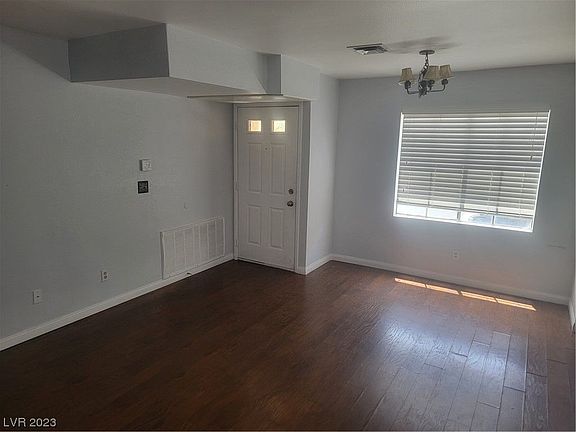 3rd image of 4800 Nara Vista Way Unit 203
