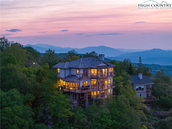 311 N Pinnacle Ridge Road, Beech Mountain, NC 28604