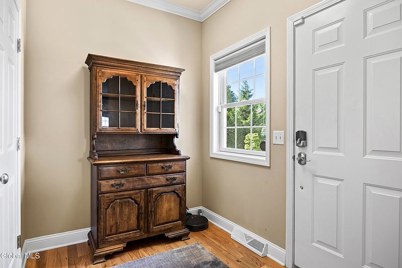4th image of 1 Milner Court
