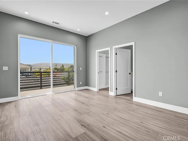 2130 W 238th St — Photo 16