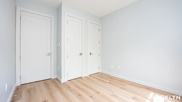 Rented by Nooklyn NYC LLC | media 101