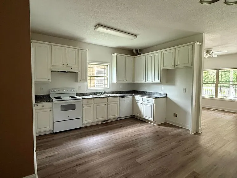 8189 Spillers Dr SW — Photo 34