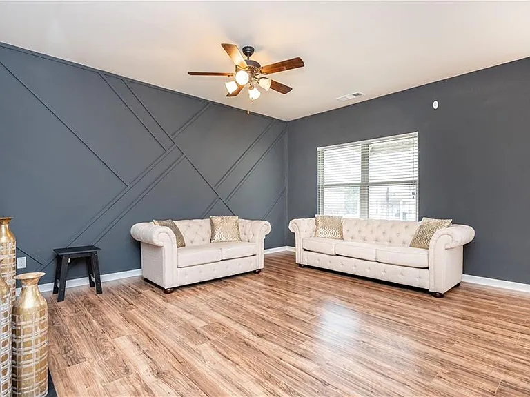 7761 Sylvaner Ln — Photo 13