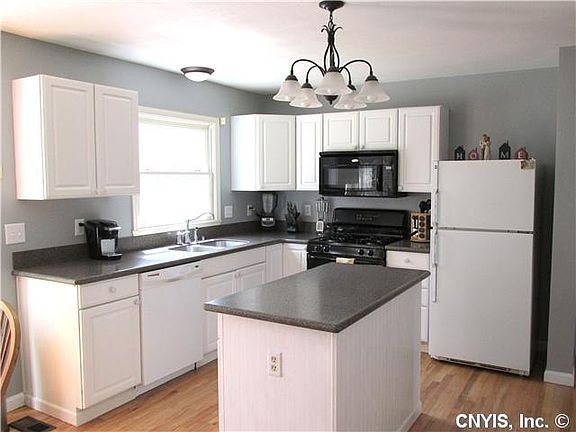 3rd image of 6082 Owlwood Dr