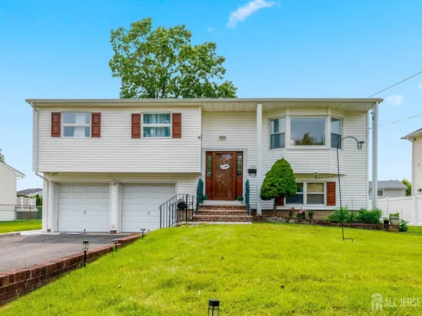 115 Vernon Way, Port Reading, NJ 07064