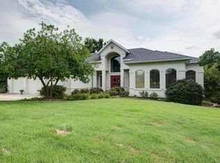 4384 E University St, Springfield, MO 65809