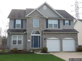 18 Dorland Ave, Berea, OH 44017