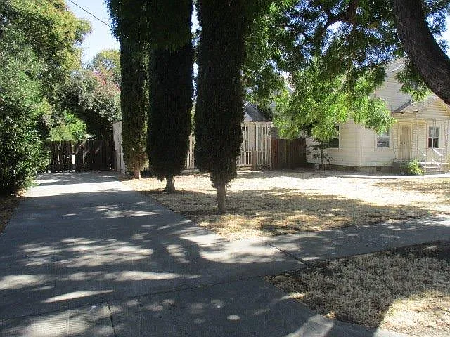 27 5th St photo 1