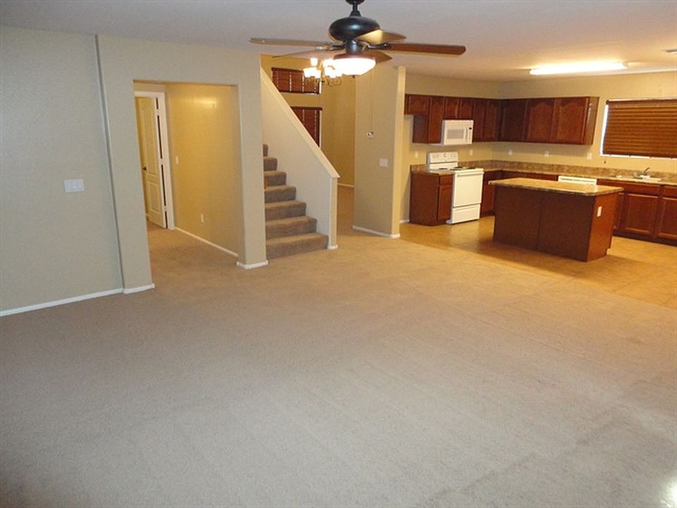 2nd image of 87-428 Kulawae St