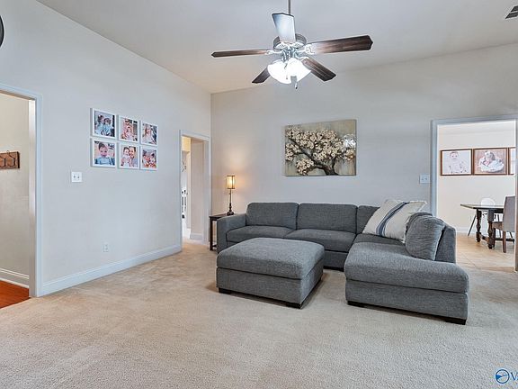 4th image of 2512 Millwood Cir SE