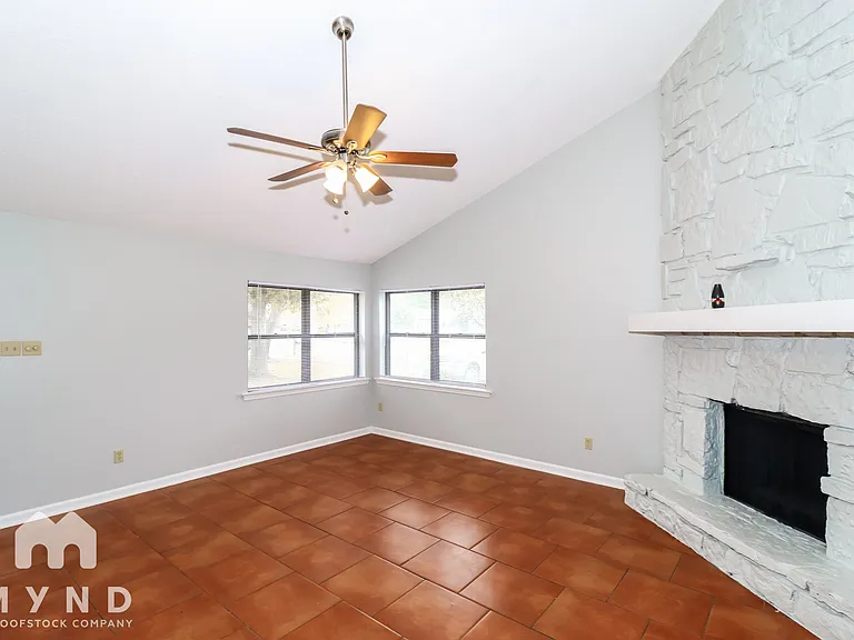 2696 Dromedary Dr — Photo 7