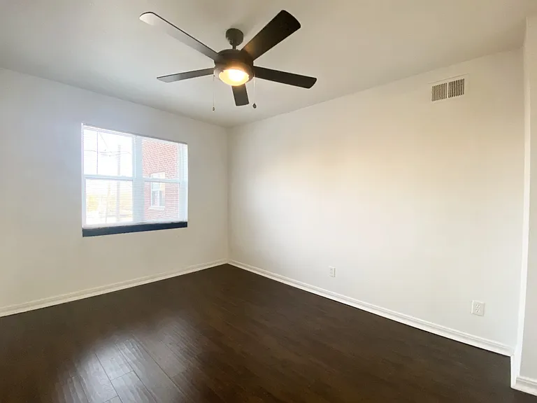 1714 N Lindsay Ave #4 — Photo 6