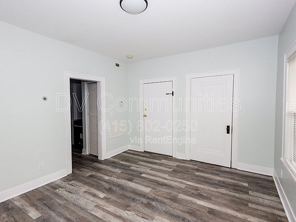 4th image of 3296 E 149th St #4