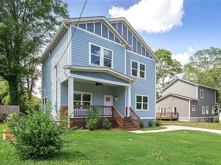 1005 Birch St — Photo 1