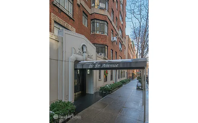 Rented by Douglas Elliman | media 10