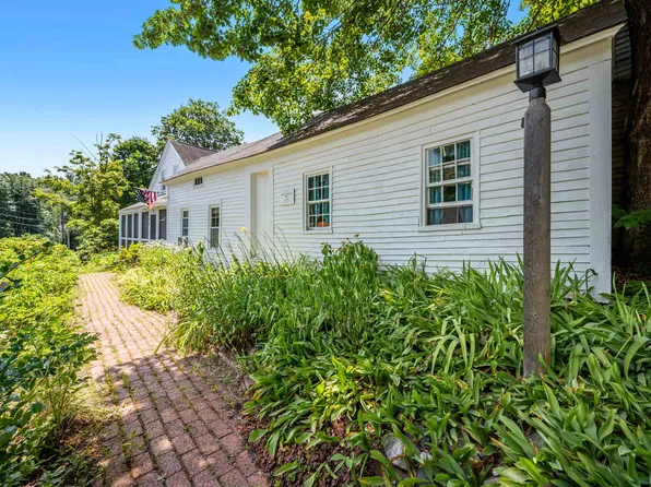 41 Scribner Road, Fremont, NH 03044
