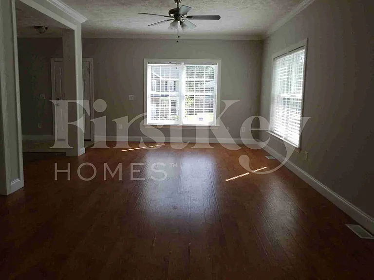 1911 Chestnut Oak Ln — Photo 6