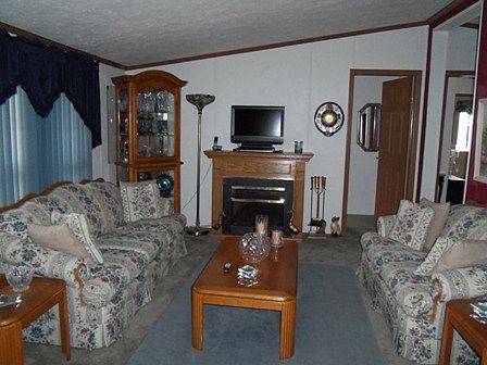 3rd image of 743 Waltham Dr
