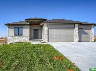 11058 S 217th St, Gretna, NE 68028