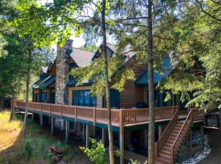 5394 Chippewa Dr, Harbor Springs, MI 49740