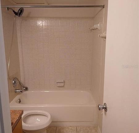 4th image of 669 Grenadine Ct