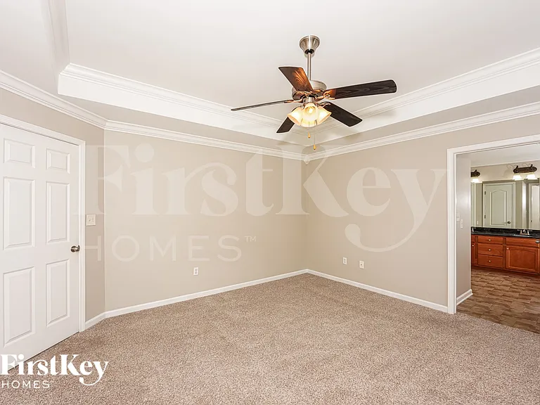 1016 Princeton Park — Photo 11