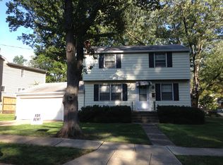 9901 Dickens Ave, Bethesda, MD 20814