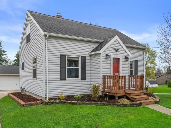 213 Fond Du Lac STREET, Mount Calvary, WI 53057