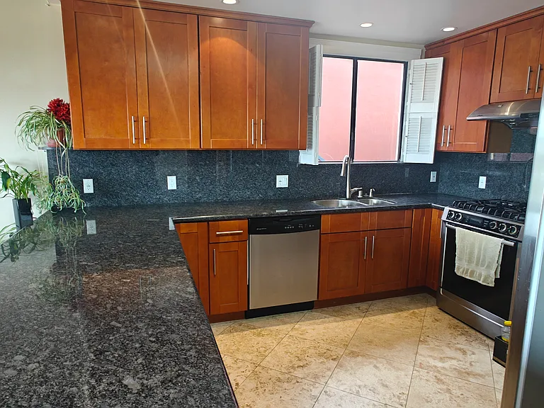 35 Avalon Dr — Photo 9