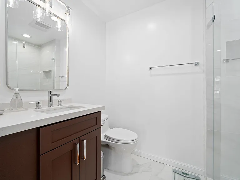 10417 Louisiana Ave #102 — Photo 9