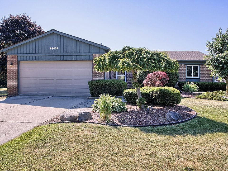 1st image of 56426 Meadowlawn Dr