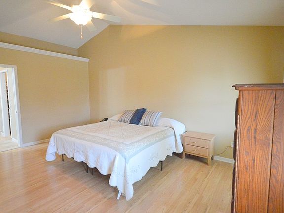 4th image of 51230 Lexingham Dr