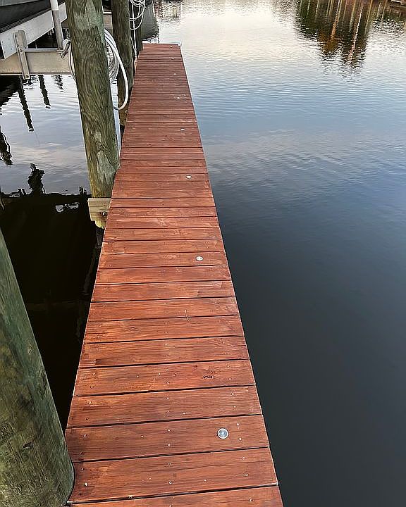 2nd image of 2631 Venetian Way