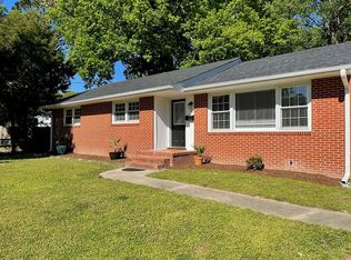 9 Bethune Dr, Newport News, VA 23606