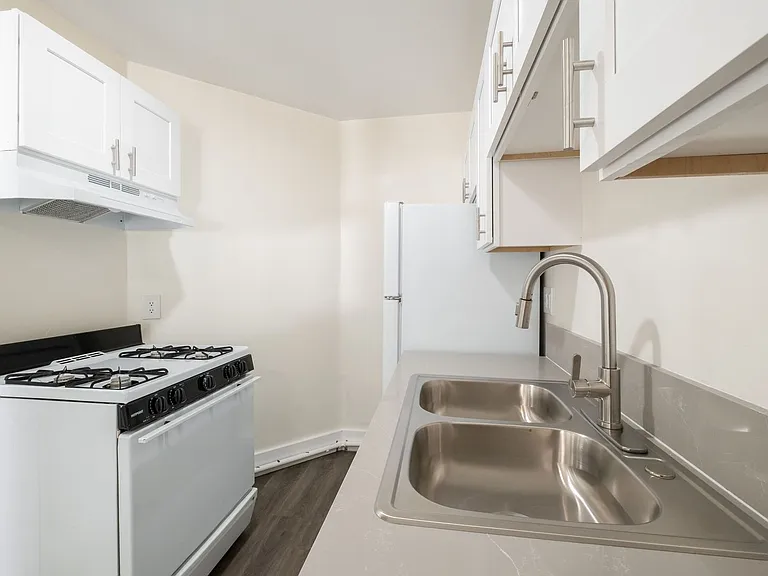 7025 Boulevard Dr — Photo 9