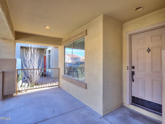 4th image of 36405 W VELAZQUEZ Drive