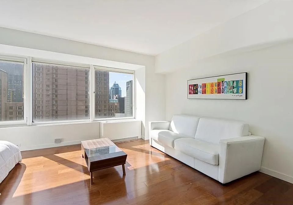 1st image of 150 W 56th St APT 3809