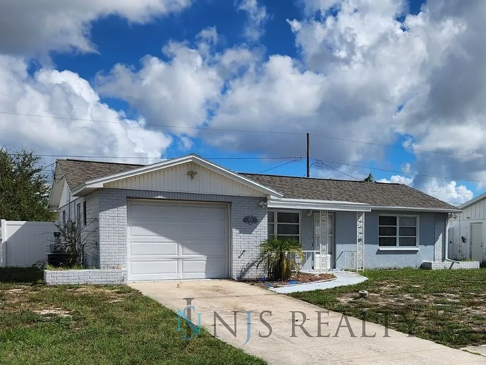 3615 Harvard Dr