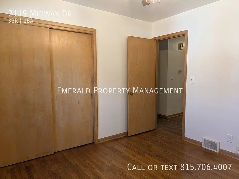 2119 Midway Dr — Photo 14