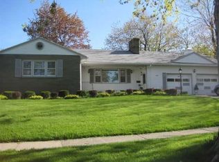 805 Fernwood Park, Rochester, NY 14609