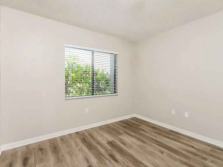 11389 Darlington Dr — Photo 14
