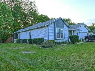 771 Hunters Ridge Dr, Fairborn, OH 45324