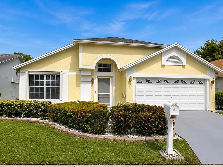 149 Hammocks Dr — Photo 1