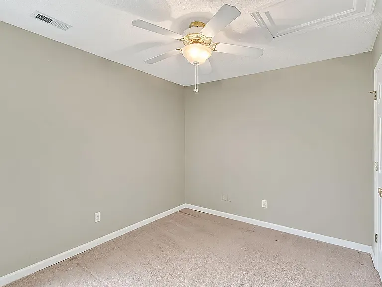 632 Waterford Dr — Photo 14
