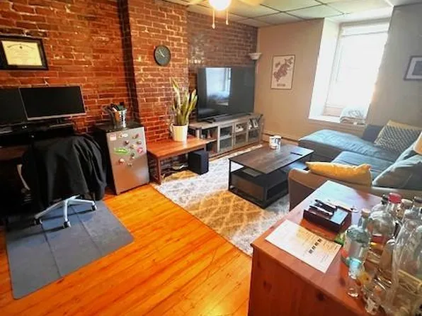 299 K St #3, Boston, MA 02127