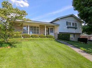 1039 N 11th St, Whitehall, PA 18052