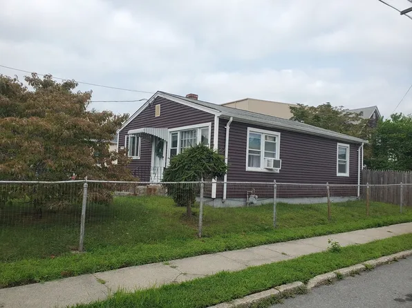 43-53 Sylvia St, New Bedford, MA 02745