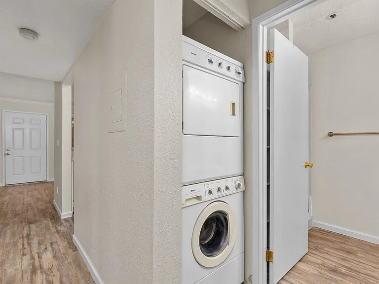 1019 Dornajo Way #149 — Photo 9